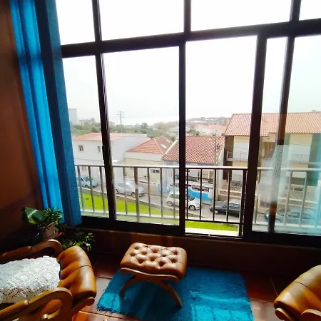 Apartamento 2 Quartos Com Vista Mar E Serra Lägenhet