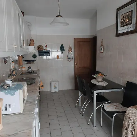 Apartamento 2 Quartos Com Vista Mar E Serra * Buarcos