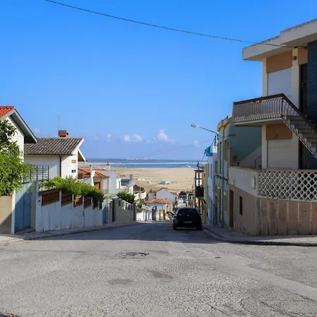 Apartamento 2 Quartos Com Vista Mar E Serra Lägenhet